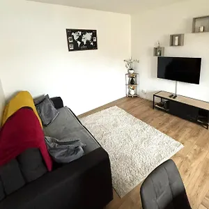 https://charmant-pavillon.fr-paris.fr